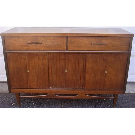 Bassett Mid Century Credenza W Sliding Doors Aptdeco