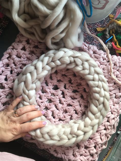 Learn How To Crochet A Chunky Yarn Wreath Artofit