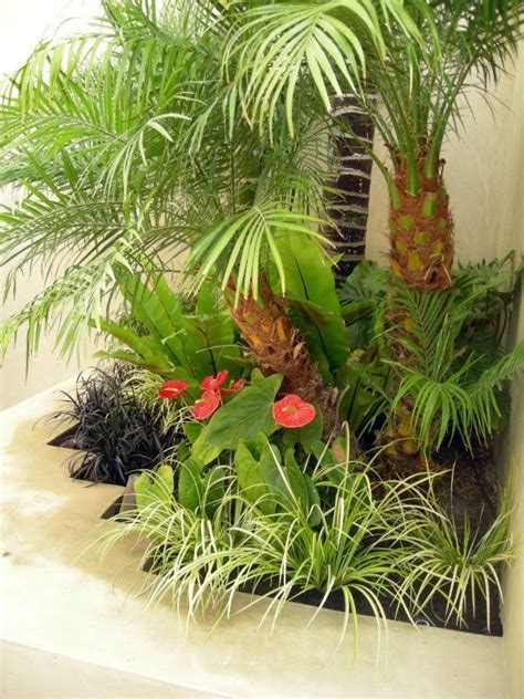 Flower Beds In Front Of House 11 Decoratoo Tropical Garden Design