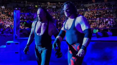 Wwe Raw Undertaker And Kane Take Out Shawn Michaels And Triple H Wwe