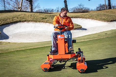 Greens Rollers | Golf Course & Turf Rolling Equipment | Smithco