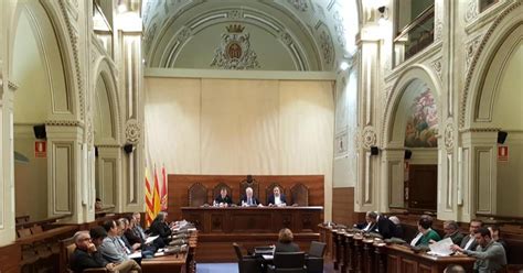 La Diputaci De Tarragona Rebutja Penjar Una Pancarta Per La Llibertat