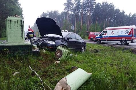 Zn W Wypadek Na Krzy Wkach Rudzkich Jedna Osoba Poszkodowana Zdj Cia