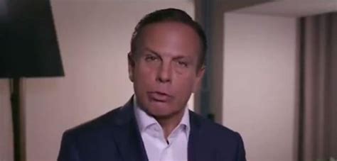 Há duas semanas Doria prometia que não endureceria medidas de