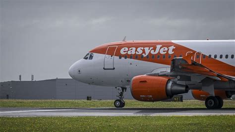 EasyJet va annuler près de 2 000 vols cet été Les Echos