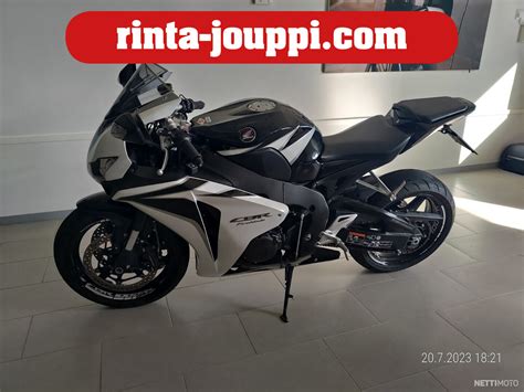 Honda CBR 1000 RR Fireblade Suomipyörä 1 kilpinen Tehoputki Uudet