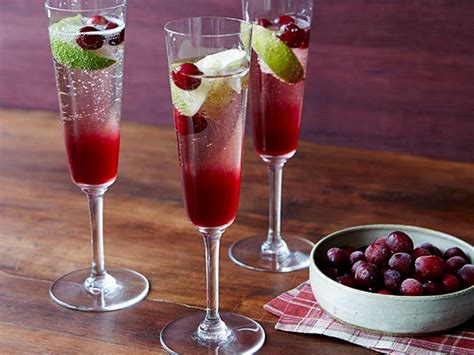 Cranberry Champagne Cocktail Recipe Champagne Recipes Cocktails Cranberry Champagne