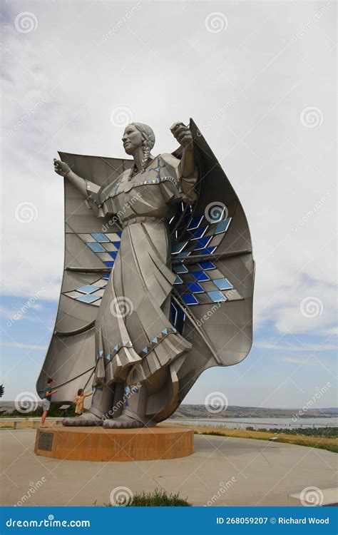 Dignity Statue I 90 Rest Area At Chamberlain South Dakota Editorial