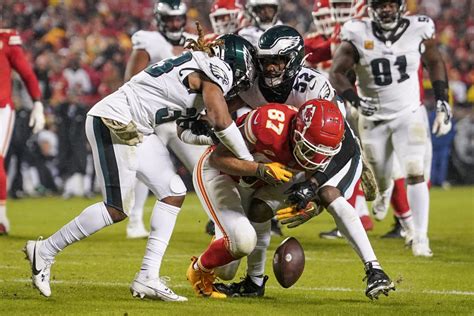 Travis Kelce Had a Blunt Four-Word Message About His Bad Game in Chiefs ...