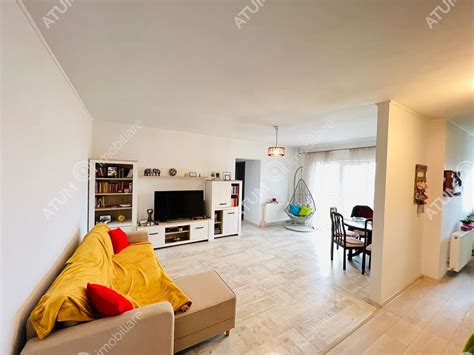 De Vanzare Apartament Cu Camere Balcon Si Loc De Parcare Situat In