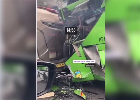 Terlibat Kecelakaan Di Tol Tanggerang Merak Begini Kondisi Penumpang