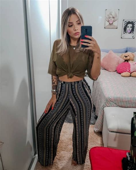 Básica e cool no verão 15 looks certeiros Guita Moda Outfits Fall