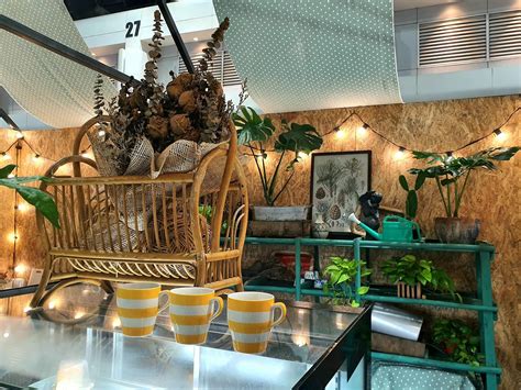 เปรม คาเฟ่ อิน เดอะ การ์เดน (Prem Cafe in the Garden) - Pet Friendly