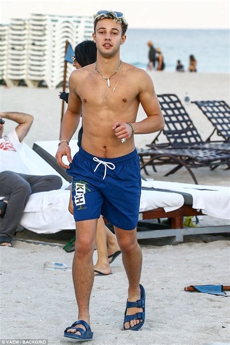 Youtube Star Cameron Dallas Goes Shirtless In Miami Daily Mail Online