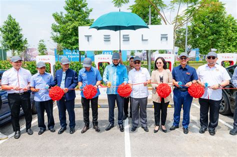 Tesla Unveils Southeast Asia S Largest Supercharging Station At