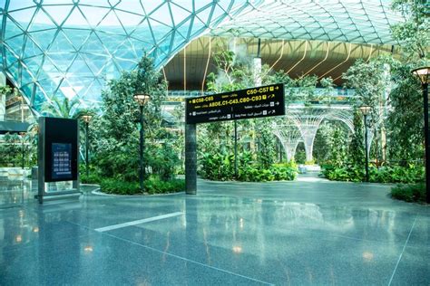 Hamad International Wins ‘best Overall Airport In The World At Global Traveler Awards Moodie