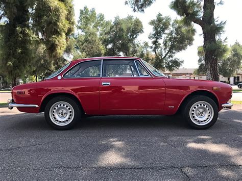 Alfa Romeo Gtv Old Timer Red Car Alfa Romeo Gtv