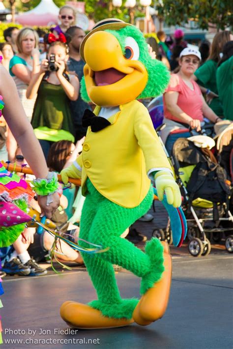 Dde May 2013 Mickeys Soundsational Parade Parades Mickey Disney