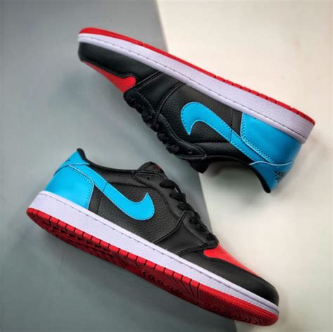 Gi Y Nike Air Jordan Retro Low Unc To Chicago Cz