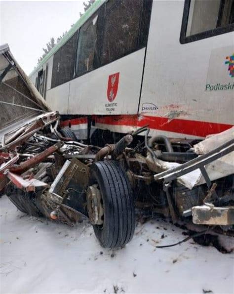 Tragiczny Wypadek Na Niestrze Onym Przeje Dzie Kolejowym W Rejonie