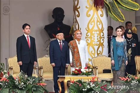 Saksikan Penurunan Bendera HUT Ke 79 RI Maruf Amin Dan Gibran Kompak