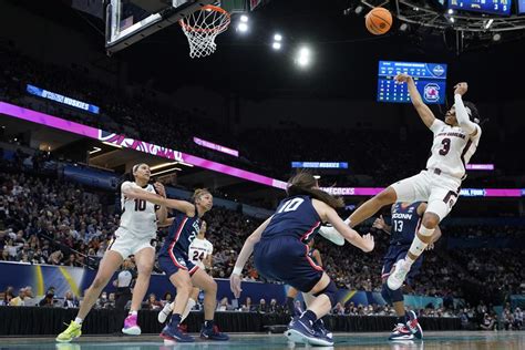 Dawn Staley Leads South Carolina Over Uconn For Second Ncaa Title Thegrio