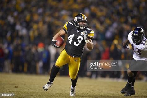 97 Troy Polamalu Interception Photos & High Res Pictures - Getty Images