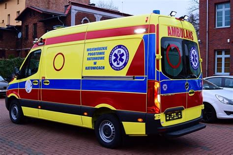 Wojew Dzkie Pogotowie Ratunkowe W Katowicach Zyska O Nowy Ambulans Do