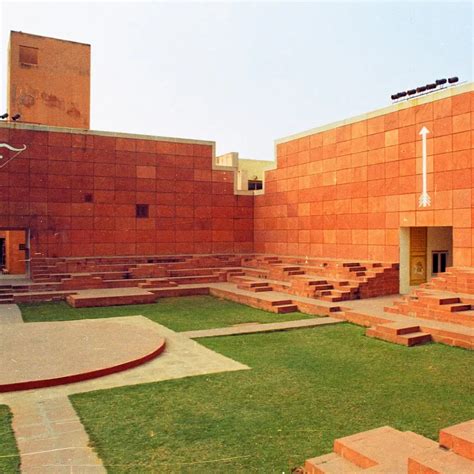 Modern Architecture and 14 influencing examples in India