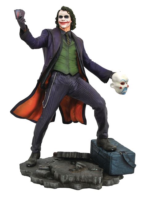 Nov Dc Gallery Batman Dark Knight Movie Joker Pvc Figure