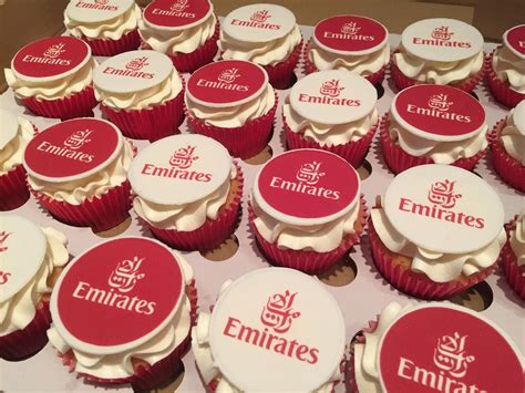 Corporate Logo Cupcakes For Emirates Cupcakes Bocados Pasteles