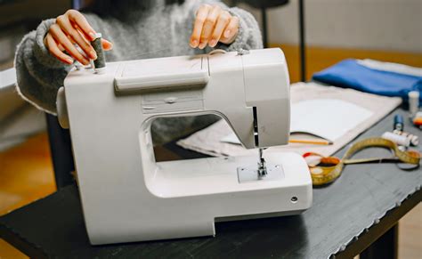 Sewing 101: The Sewing Machine Beginner's Guide