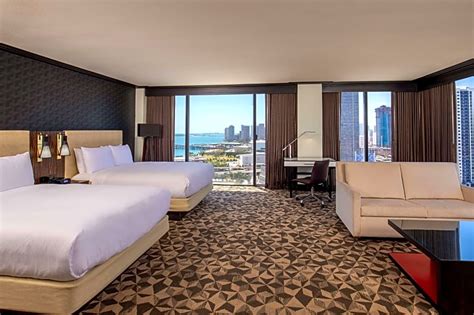 Hilton Miami Downtown | Reservations Center