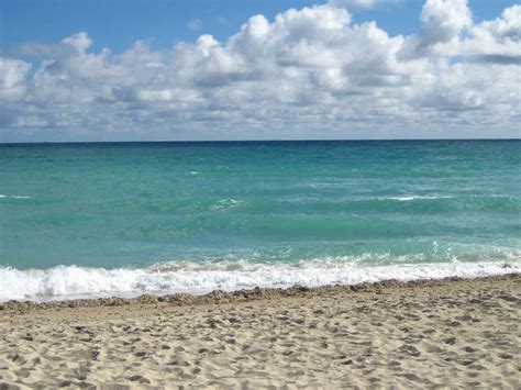 15 Best Miami Beaches For Every Type of Sunbather