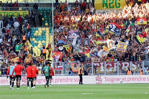 Les Ultras Lensois Remont S Contre Le Huis Clos Nantes Coupe De