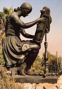 Bronze Statue Of A Tejadora Mundillo Maker Moca Is The Capital Of