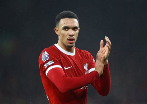 Trent Alexander Arnold Injury Liverpool Fc Star Ruled Out For Weeks With Knee Ligament Tear