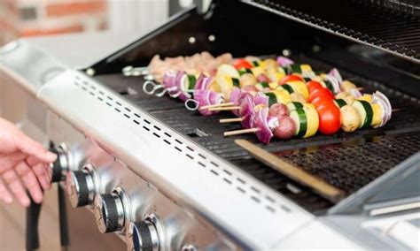 10 Best Gas Grills Under 300 That Worthy Of Buying