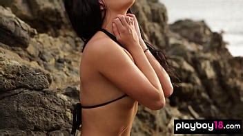 Free Naked Woman Spreading Legs Porn Videos LetMeJerk