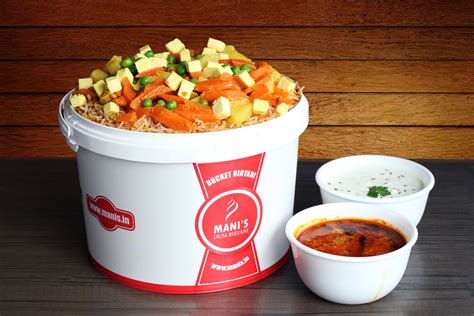 Bucket Veg Biryani Manis Dum Biryani