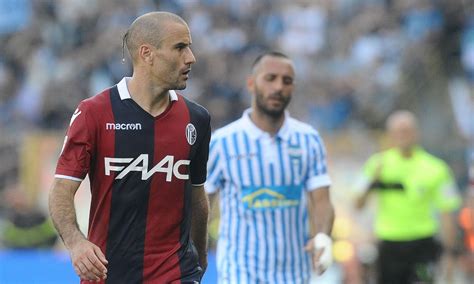 Bologna Ufficiale Lesione Muscolare Per Palacio Fuori Un Mese Serie