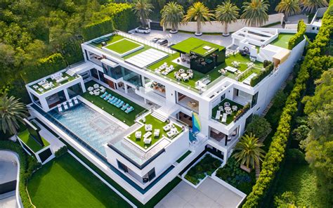 Video Of The Week A Mega Mansion For The Insanely Rich