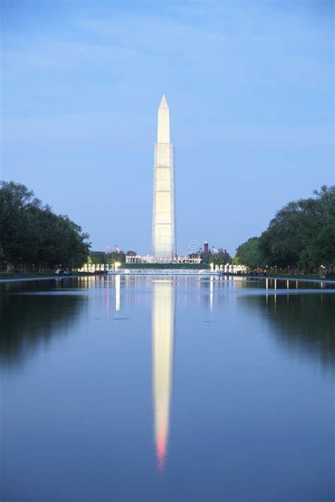 Washington DC night View editorial photography. Image of building ...