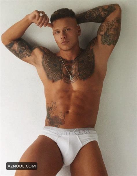 Alex Bowen Nude And Sexy Photo Collection AZMen