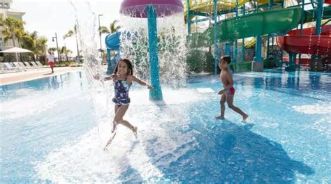 Top 5 All-Inclusive Family Resorts with Waterparks in Florida