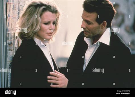 Kim Basinger 9 12 Weeks Style