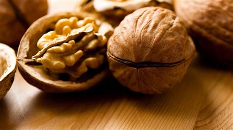 Walnuts - Whole (California) - MM HEALTHMANIA