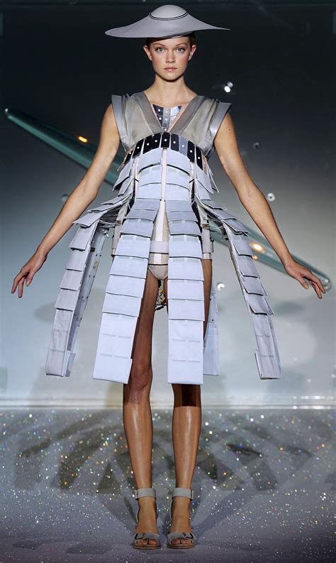 Hussein Chalayan Iconic Lady Gaga Style2designer