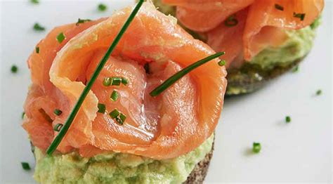 How To Make Smoked Salmon Avocado Toast