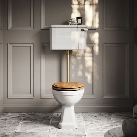 Low Traditional Toilet Oak Seat Gold Fittings Lusso